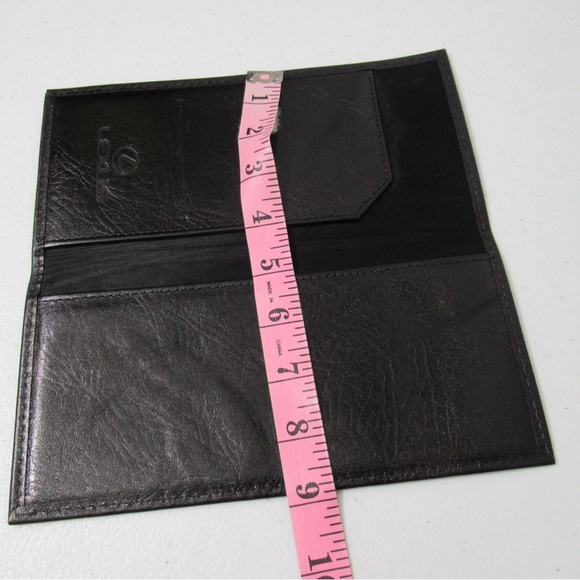 Lexus Black Passport Holder - Picture 10 of 10